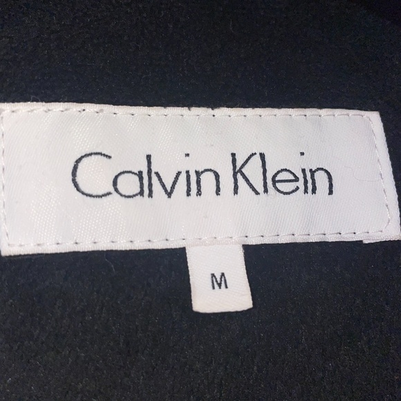 Calvin Klein Quilted Down Jacket Coat Label is M but runs larger - Picture 7 of 7